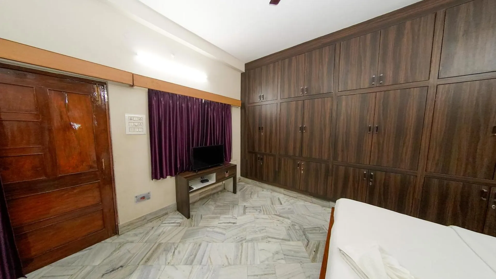 Shri Heritage - Entire Cozy Floor At Assi, Varanasi Apartment