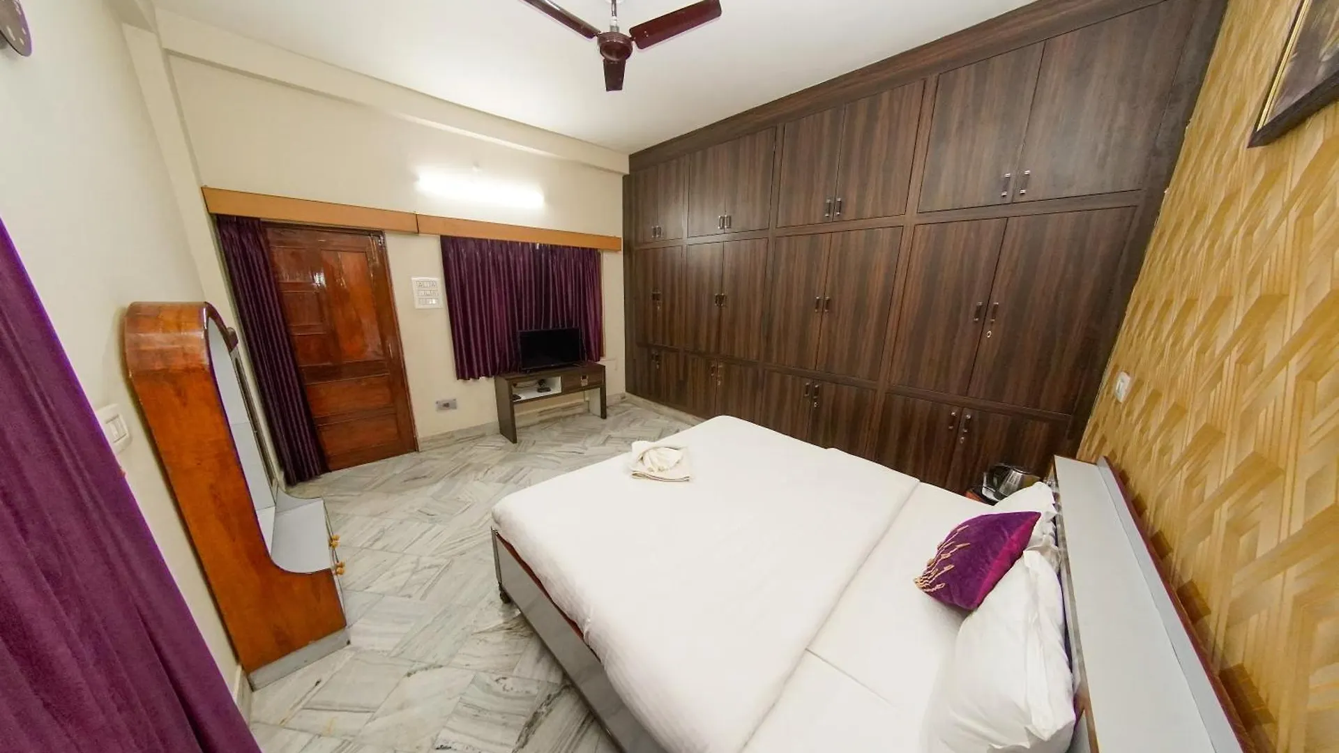 Apartment Shri Heritage - Entire Cozy Floor At Assi, Varanasi