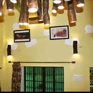 Ostello Monalisa, Varanasi